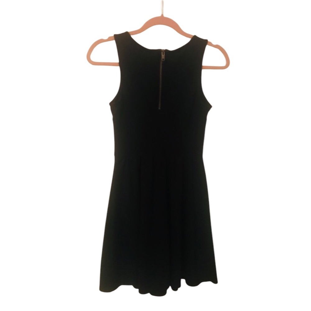 🌸 Old Navy Little Black Dress - Picture 2 of 4